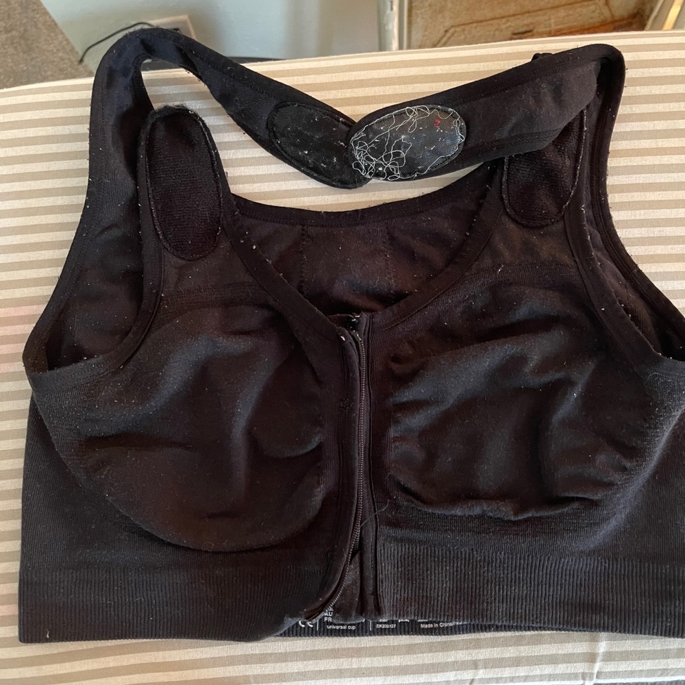 Sports bra. I used it for nine days.